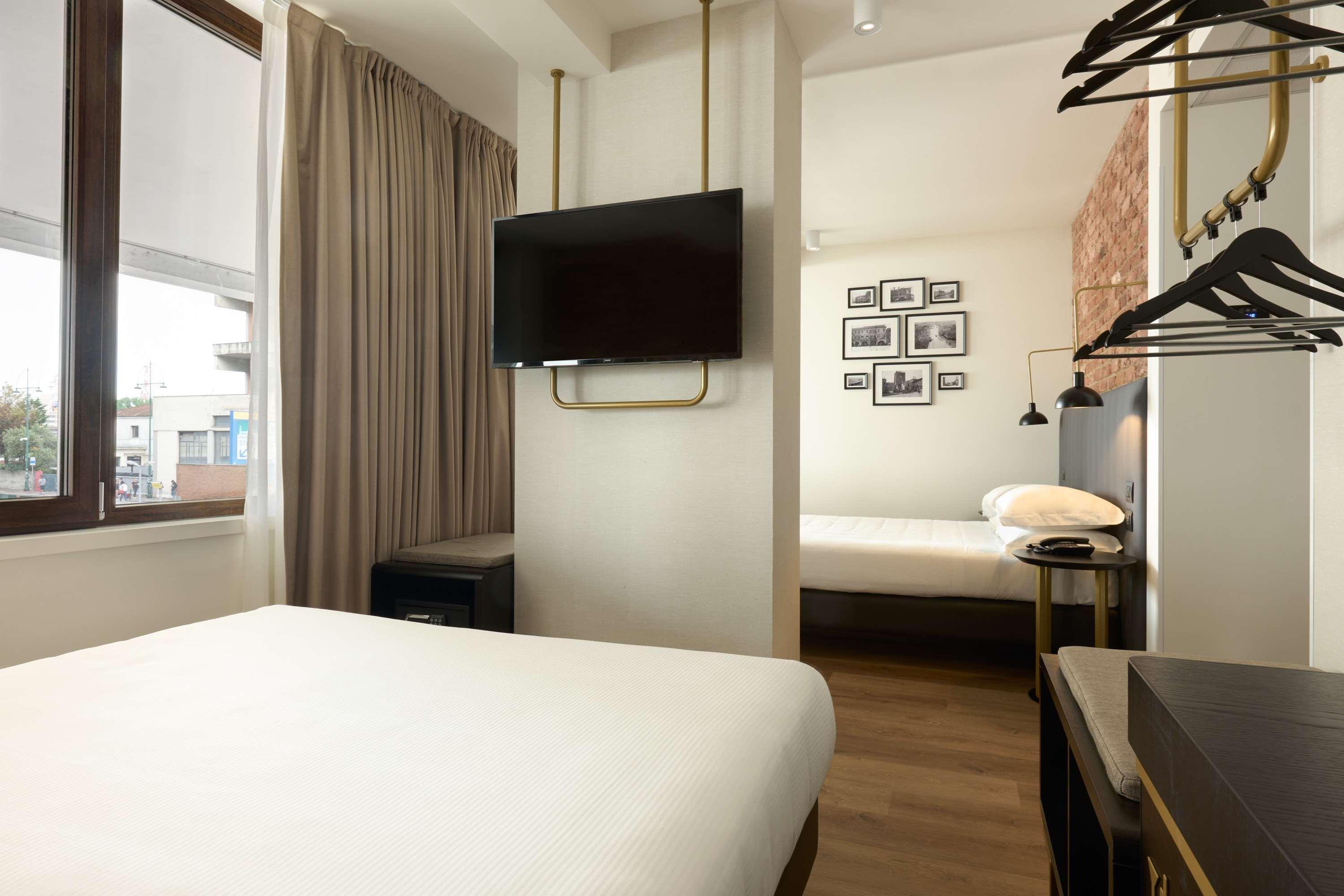 HotelTritone Mestre Esterno foto